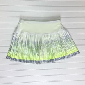 Lucky in Love Skort Size Medium Yellow White Gray Tennis Activewear